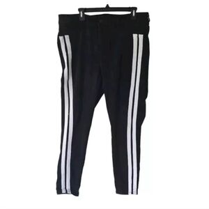 Celebrity Pink Jean Women Sz 16  Black White Mid Rise Striped 36x28 Casual